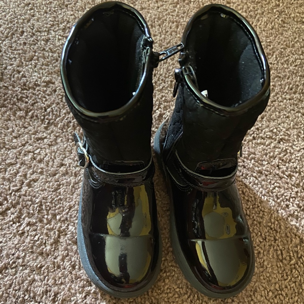 Carter boots